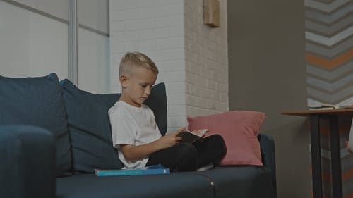 有关儿童, 功课, 可爱的免费素材视频