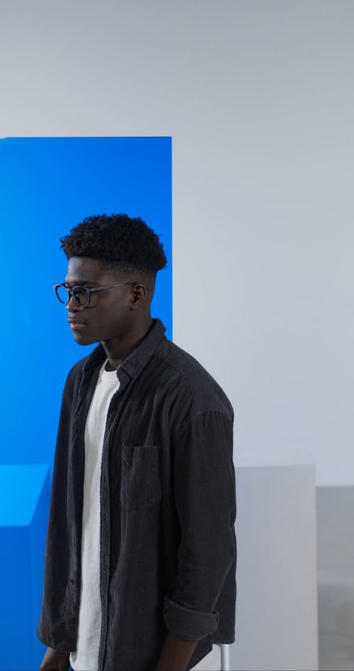 有关人, 垂直视频, 时尚的免费素材视频