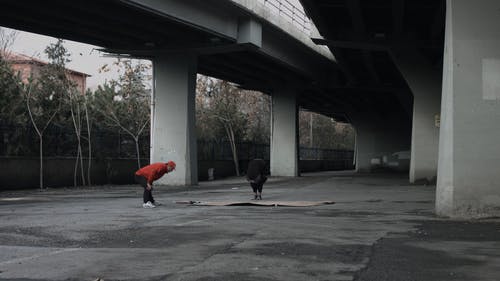 有关下, 做好准备, 地面的免费素材视频