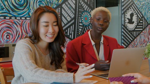 有关3C用品, 创意办公室, 原子笔的免费素材视频