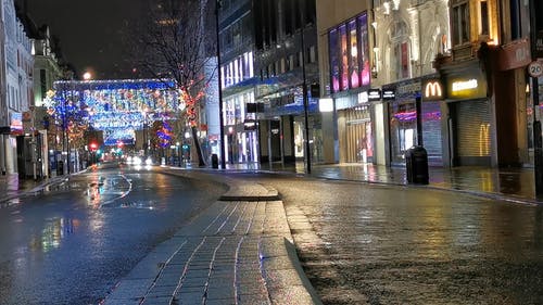 有关伦敦市中心, 假日季节, 在晚上的免费素材视频