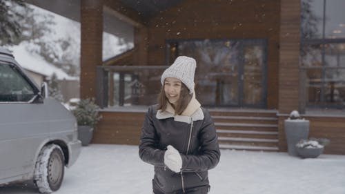 有关下雪, 享受, 冬季的免费素材视频
