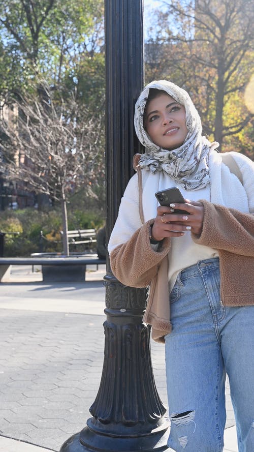 有关人, 垂直视频, 女人的免费素材视频