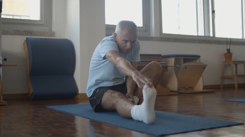 有关人, 伸展, 健身的免费素材视频