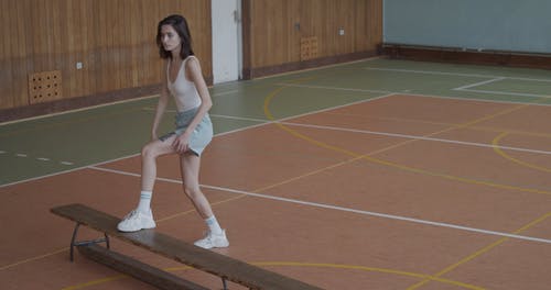 有关伸展, 刺青的, 女人的免费素材视频