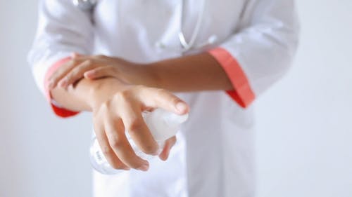 有关人, 保护, 喷雾瓶的免费素材视频