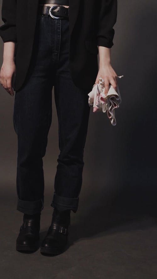 有关下, 人, 地板的免费素材视频