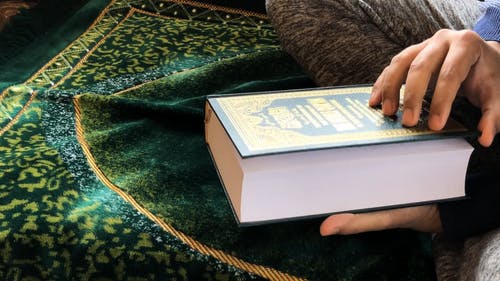 有关伊斯兰教, 古兰经, 手的免费素材视频