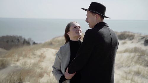 有关一对, 人, 多风的免费素材视频