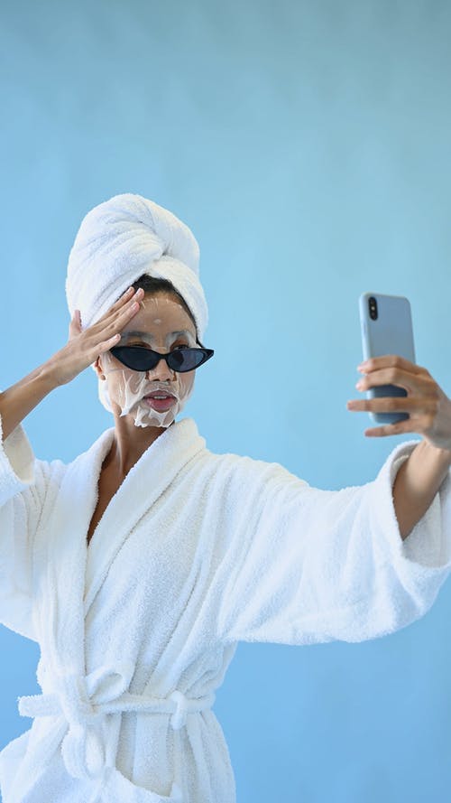 有关人, 垂直视频, 墨镜的免费素材视频