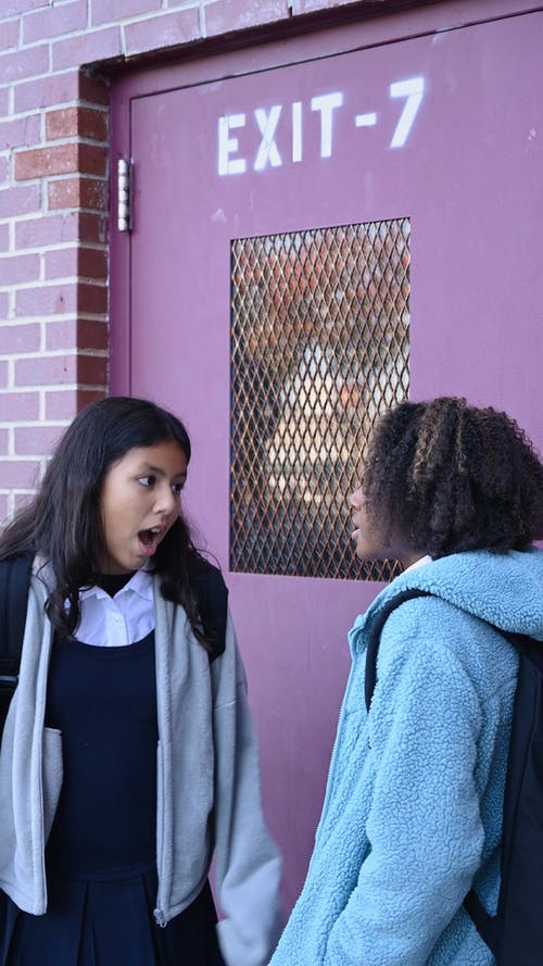 有关儿童, 友谊, 垂直视频的免费素材视频