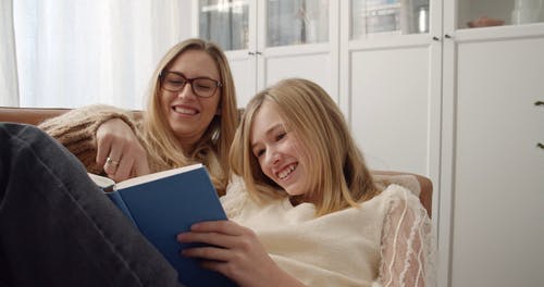 有关＃室内, 一起, 享受的免费素材视频