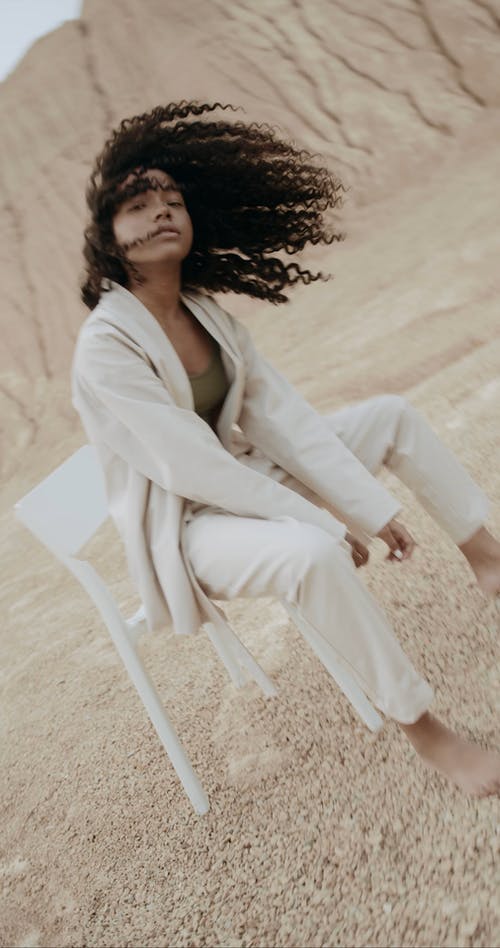 有关乾的, 人, 垂直视频的免费素材视频