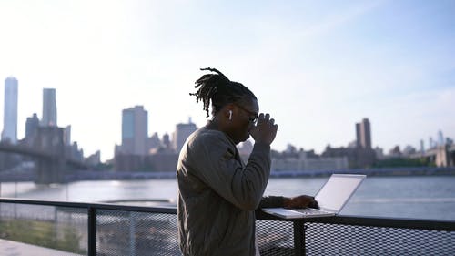 有关3C用品, 4k, airpods的免费素材视频