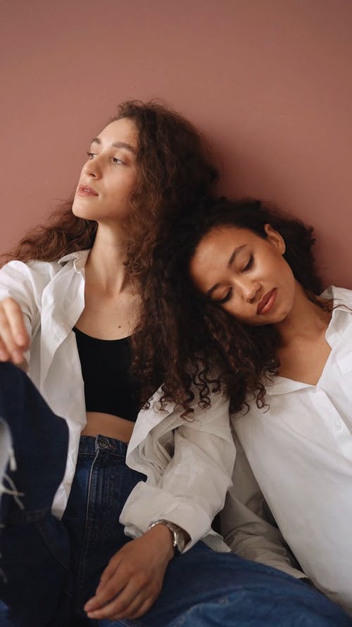 有关休闲装, 垂直视频, 多样化的免费素材视频