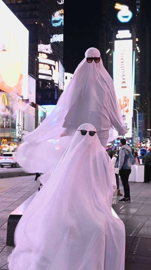 有关垂直视频, 墨镜, 户外的免费素材视频