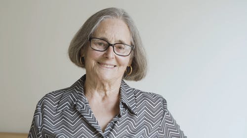 有关奶奶, 室内, 家的免费素材视频