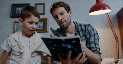 有关人, 休闲, 低角度拍摄的免费素材视频