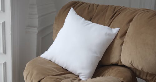 有关Throw Pillows, 抱枕, 柔软的的免费素材视频