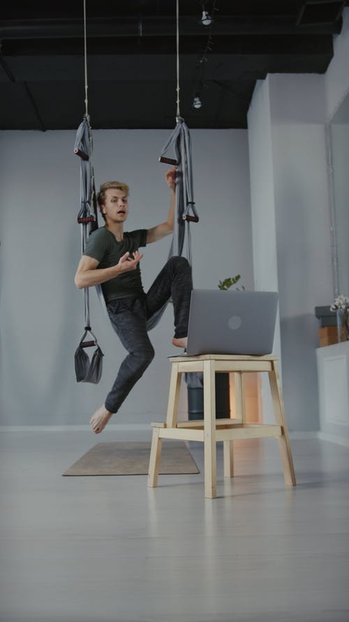 有关人, 伸展, 修道者的免费素材视频