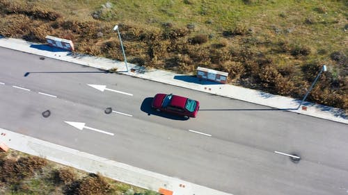 有关四门轿车, 城市街, 户外的免费素材视频