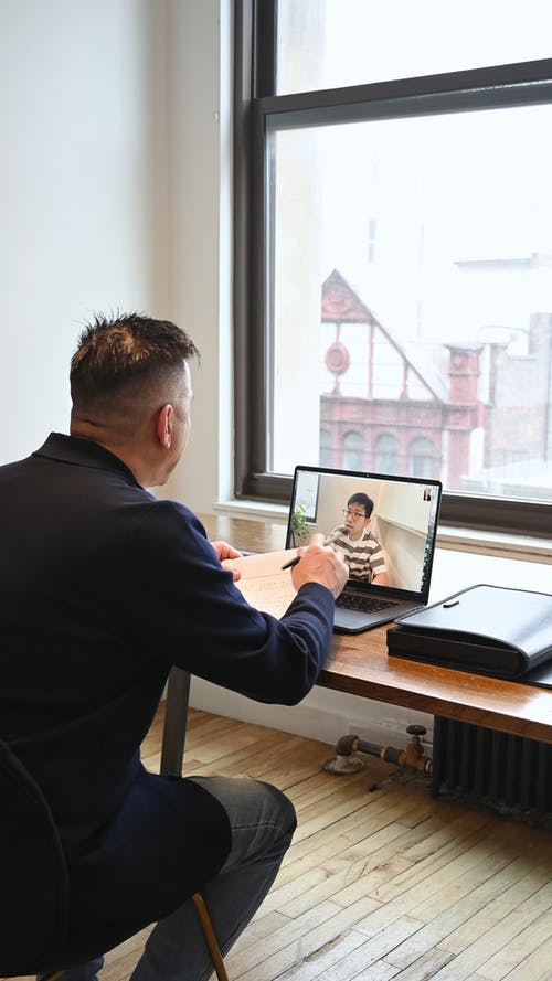 有关在线课程, 垂直, 学生的免费素材视频