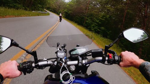 有关人, 手, 摩托车的免费素材视频