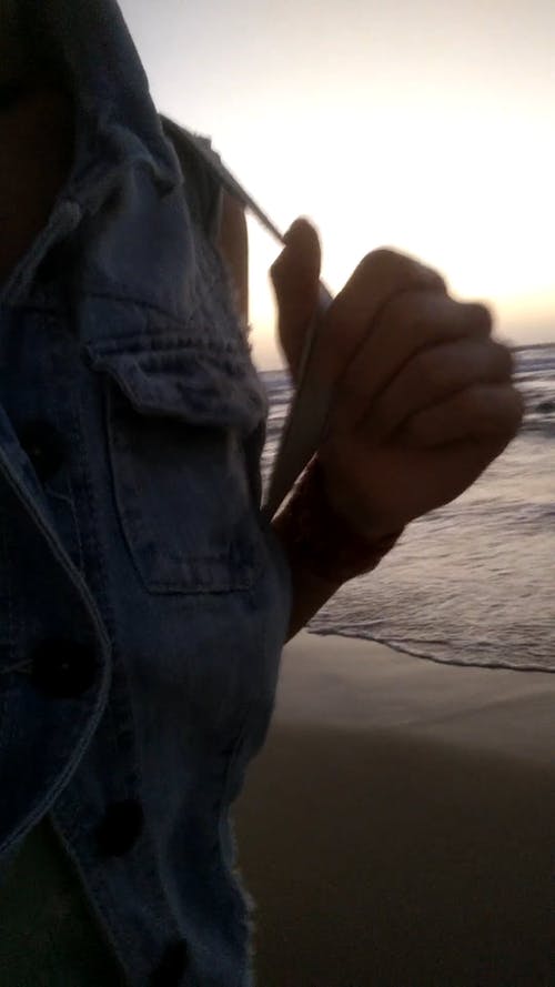 有关人, 垂直视频, 多风的免费素材视频