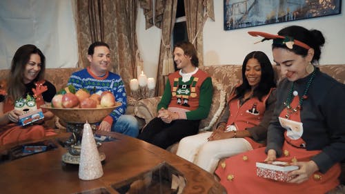 有关丑陋的毛衣, 主题, 互动的免费素材视频