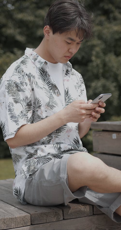 有关垂直视频, 年轻人, 户外的免费素材视频