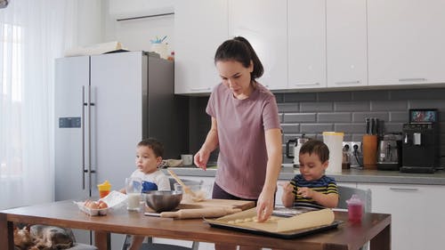 有关兄弟, 儿童, 在家的免费素材视频