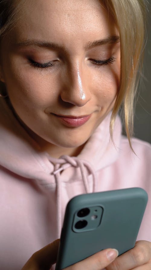 有关休闲, 垂直视频, 女人的免费素材视频