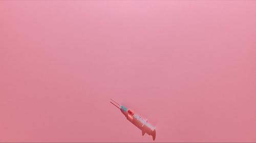 注射疫苗的注射器 · 免费素材视频