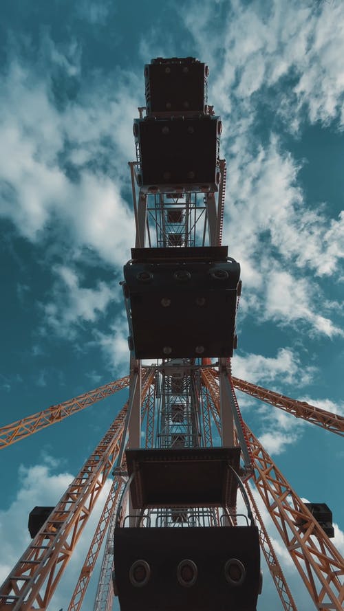 有关从下面, 低角度拍摄, 垂直视频的免费素材视频