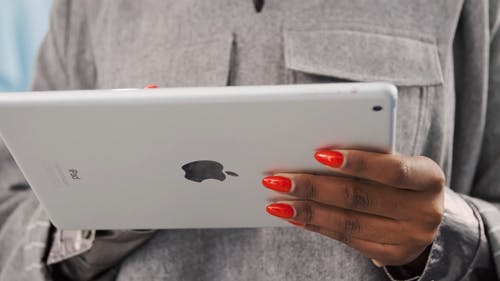 有关女人, 手, 数字平板电脑的免费素材视频