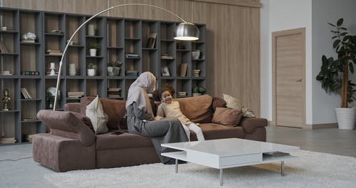 有关一起, 坐, 女儿的免费素材视频