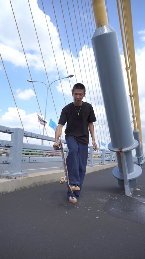有关交通, 嗜好, 垂直视频的免费素材视频