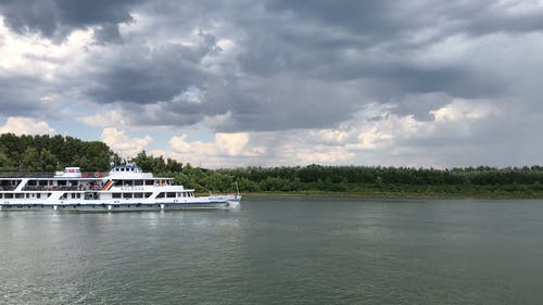 有关乘客, 人, 多瑙河的免费素材视频