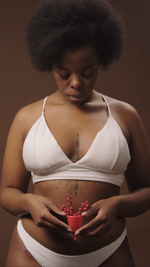 有关内衣, 可重复使用, 垂直视频的免费素材视频