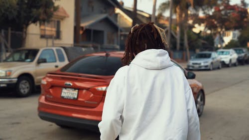 有关城市, 年轻人, 微笑的免费素材视频