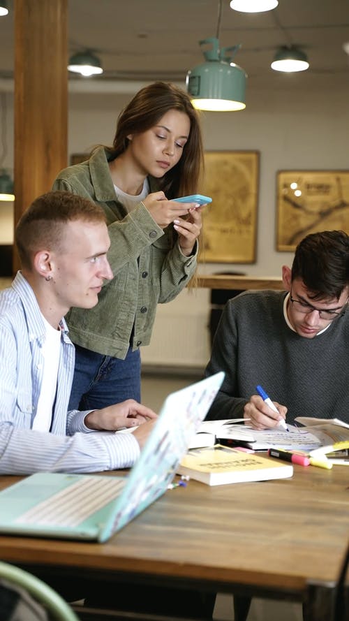 有关一起, 回顾, 图书馆的免费素材视频