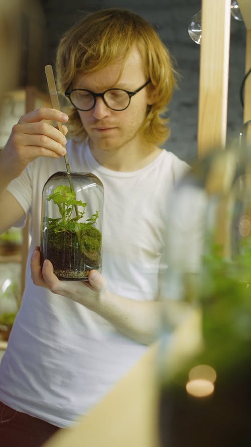 有关人, 垂直视频, 工厂的免费素材视频