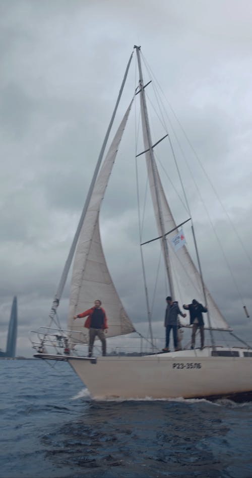 有关一组工作人员, 冒险, 划船的免费素材视频