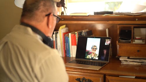 有关人, 图书, 垂直视频的免费素材视频