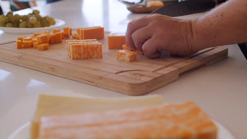 有关乳酪, 刀, 切片的免费素材视频