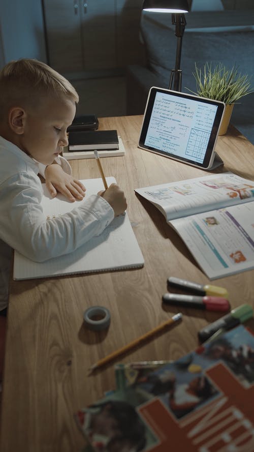 有关3C用品, 4k, 儿童的免费素材视频