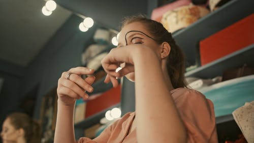 有关后台, 女人, 实践的免费素材视频