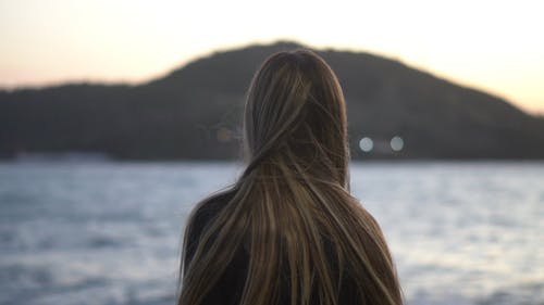 有关女人, 年轻, 後视图的免费素材视频