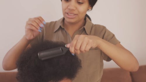 有关伸出援手, 倾斜射击, 做好准备的免费素材视频