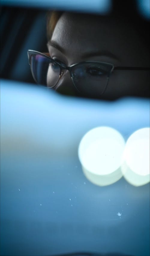 有关人, 垂直视频, 女性的免费素材视频